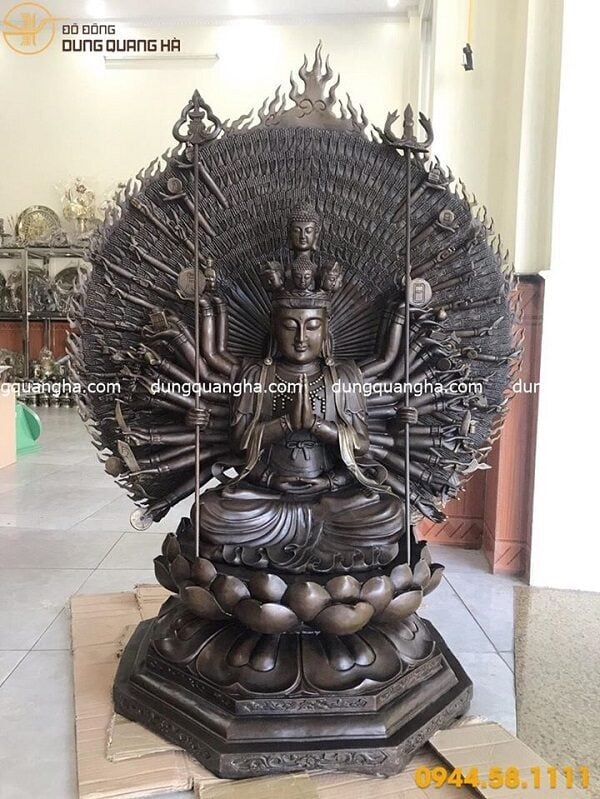 Tượng Phật Thiên Thủ Thiên Nhãn hun giả cổ cao 1m3