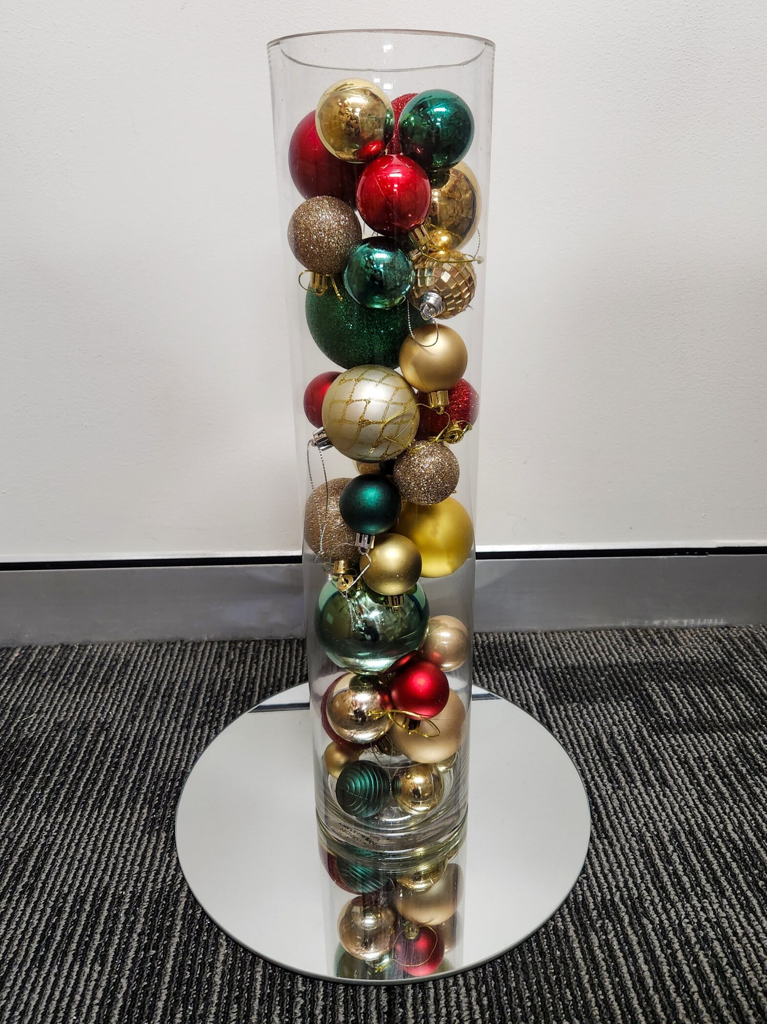 Bauble Single Cylinder with Mirror Base