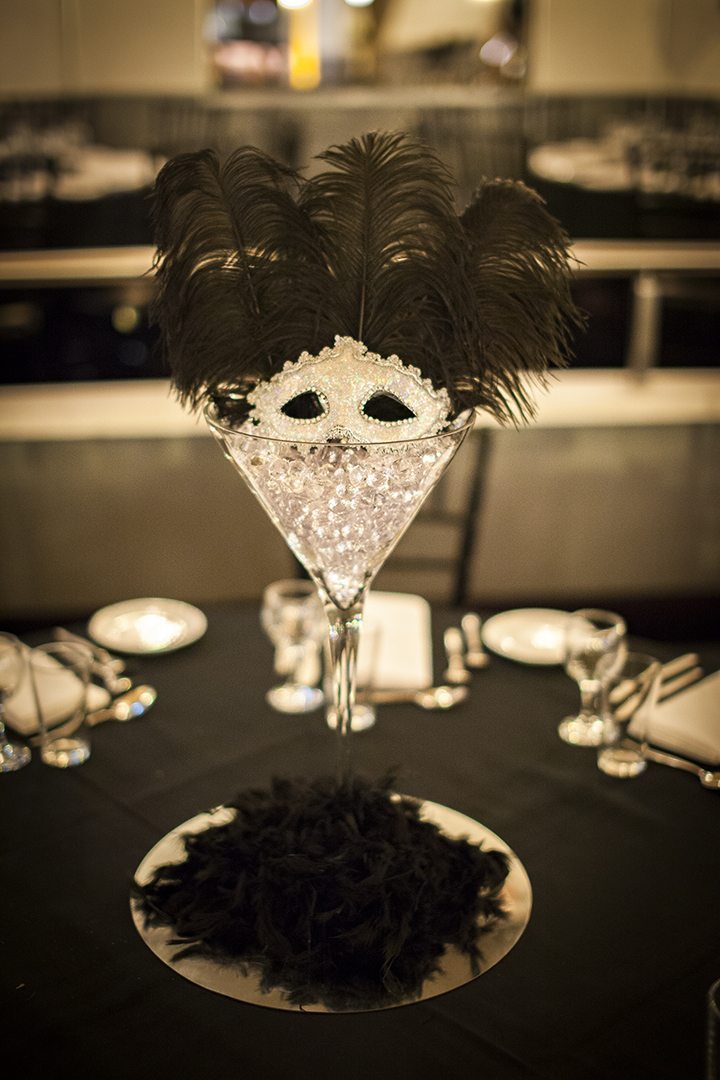 Masquerade Centrepiece with Mask and Feathers