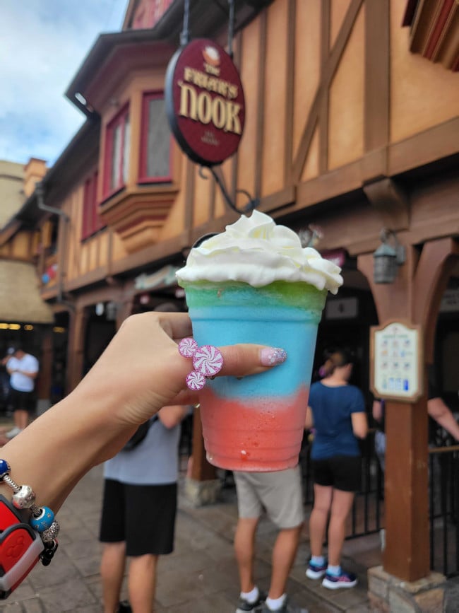 We Tried All the Mr. Toad Snacks at Friar's Nook for Disney World's ...