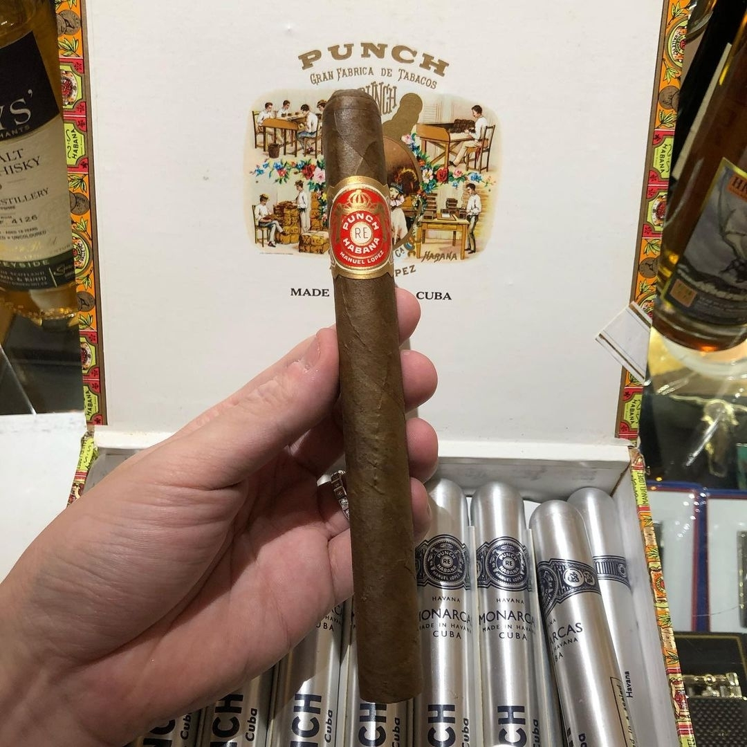 Punch Monarch (Tubos) The Best Cuban Cigars